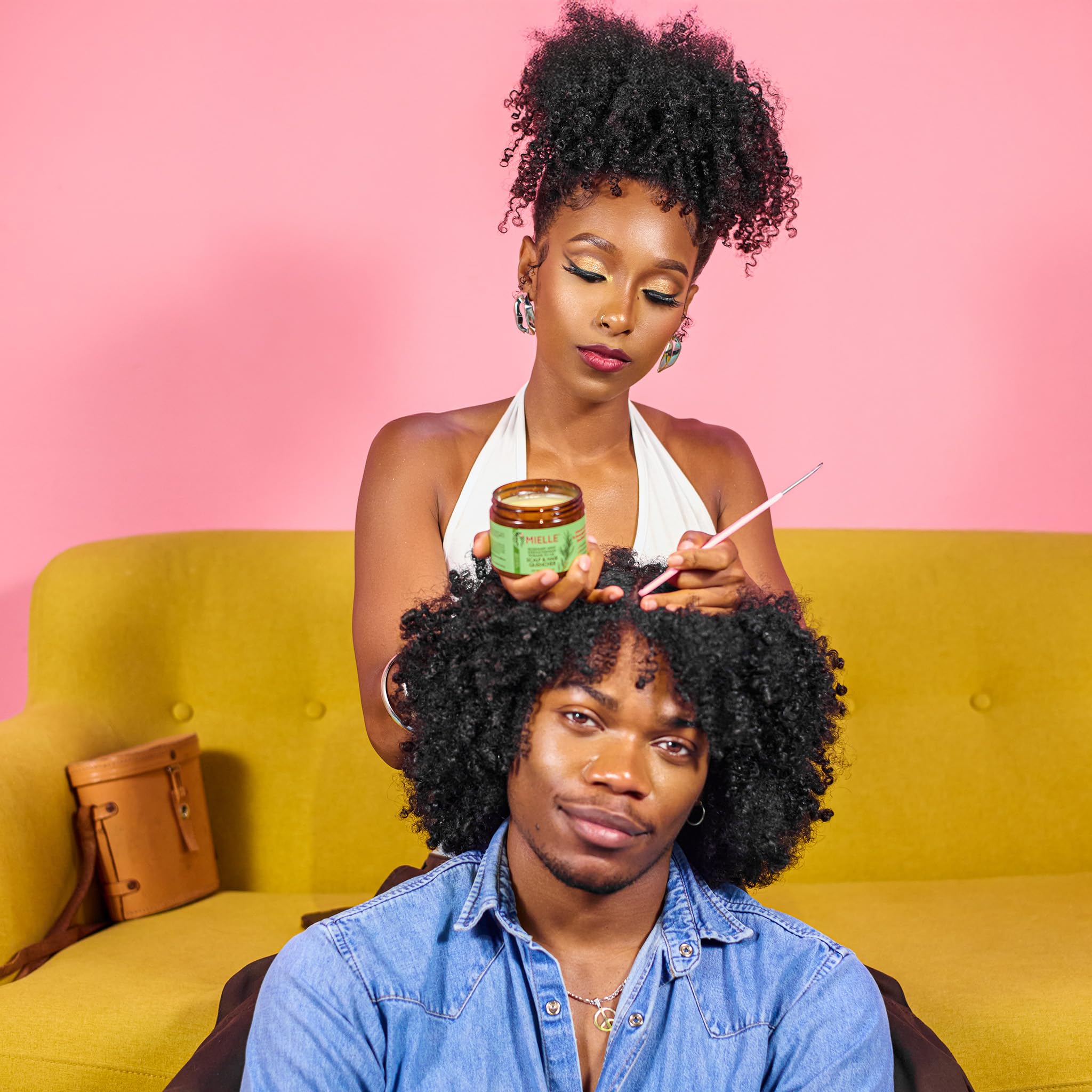 Mielle Organics Men's Grooming Bundle Rosemary Mint - 5-Piece Complete Routine - Biotin-Infused Shampoo, Conditioner, Scalp & Hair Oils, Hair Quenching Pomade - Image 4